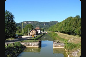 Baume-les-Dames, Doubs canal