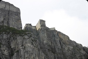 Preikestolen von unten